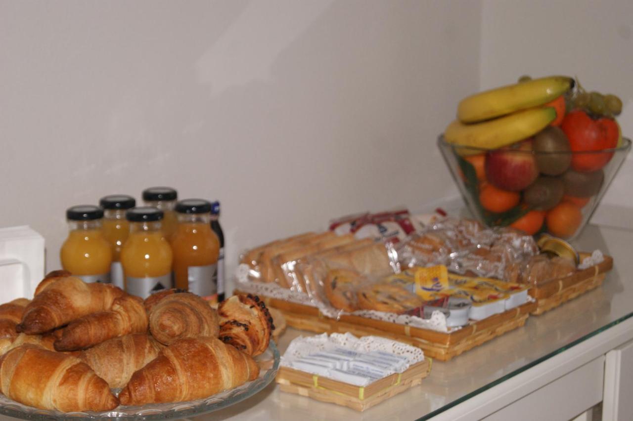 La Dama Room&Breakfast Russi Eksteriør billede