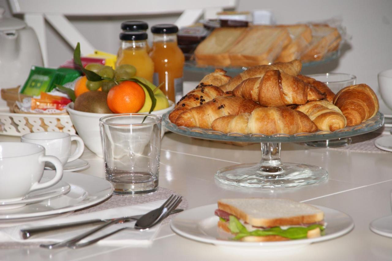 La Dama Room&Breakfast Russi Eksteriør billede