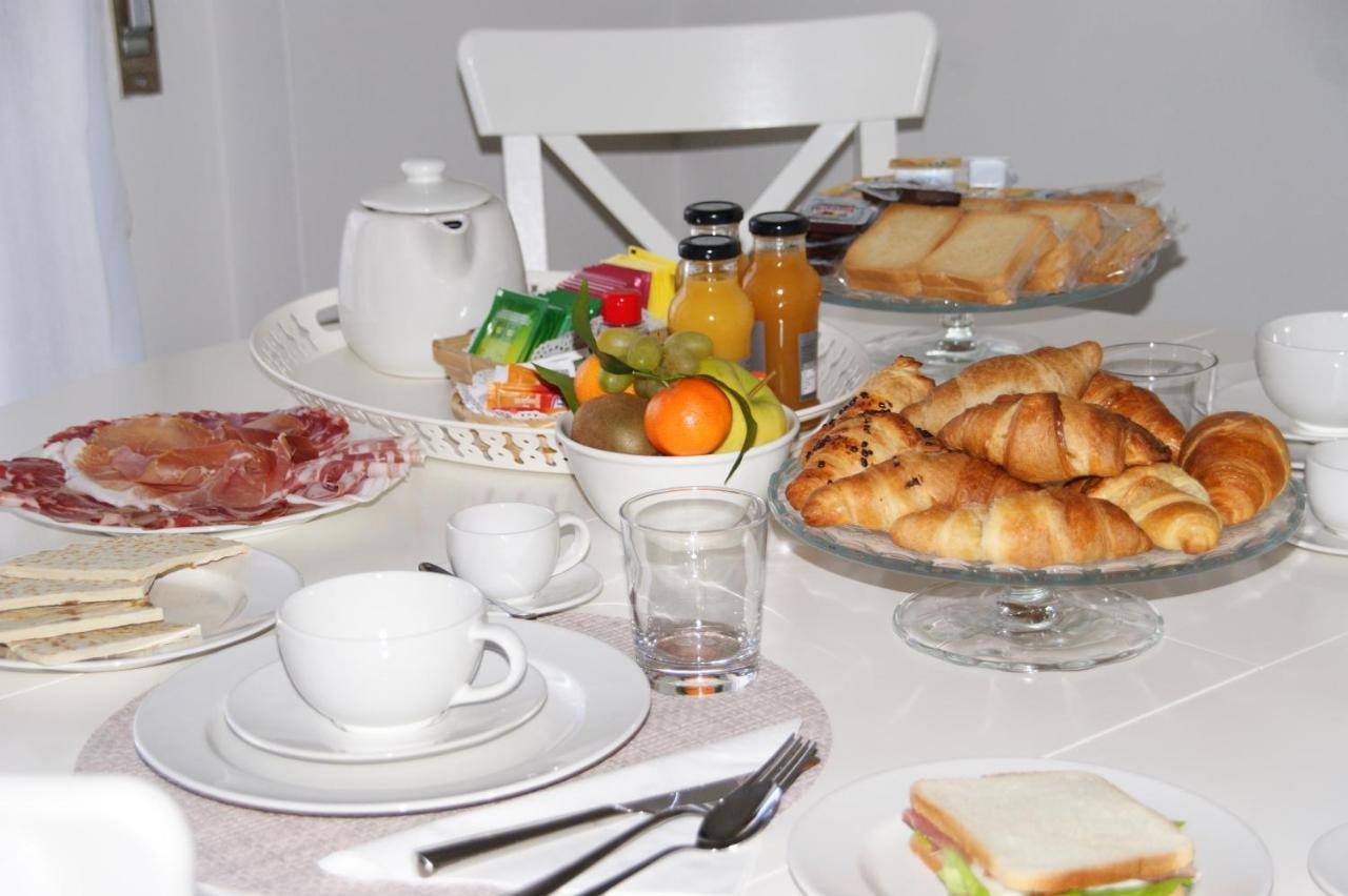 La Dama Room&Breakfast Russi Eksteriør billede