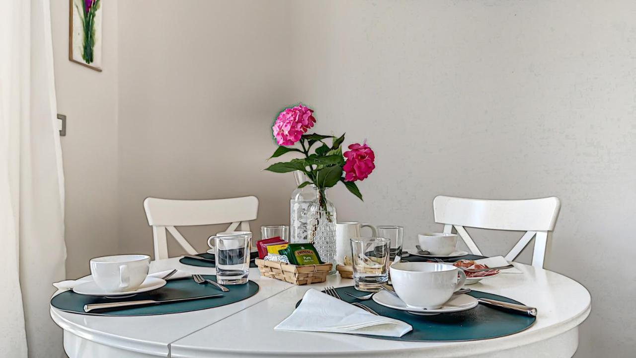 La Dama Room&Breakfast Russi Eksteriør billede